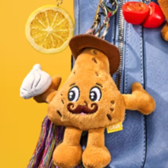 Cava Garlic Gus Collectible, Key Chain - Picture 4 of 13